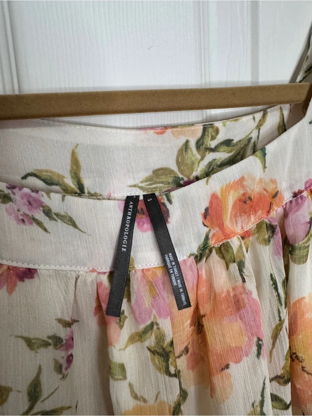 Anthropologie Cream Floral Puff-Sleeve Peasant Top with Pink & Peach Flowers